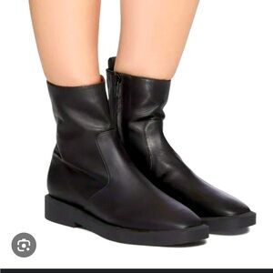 Robert Clergerie Owen 37.5